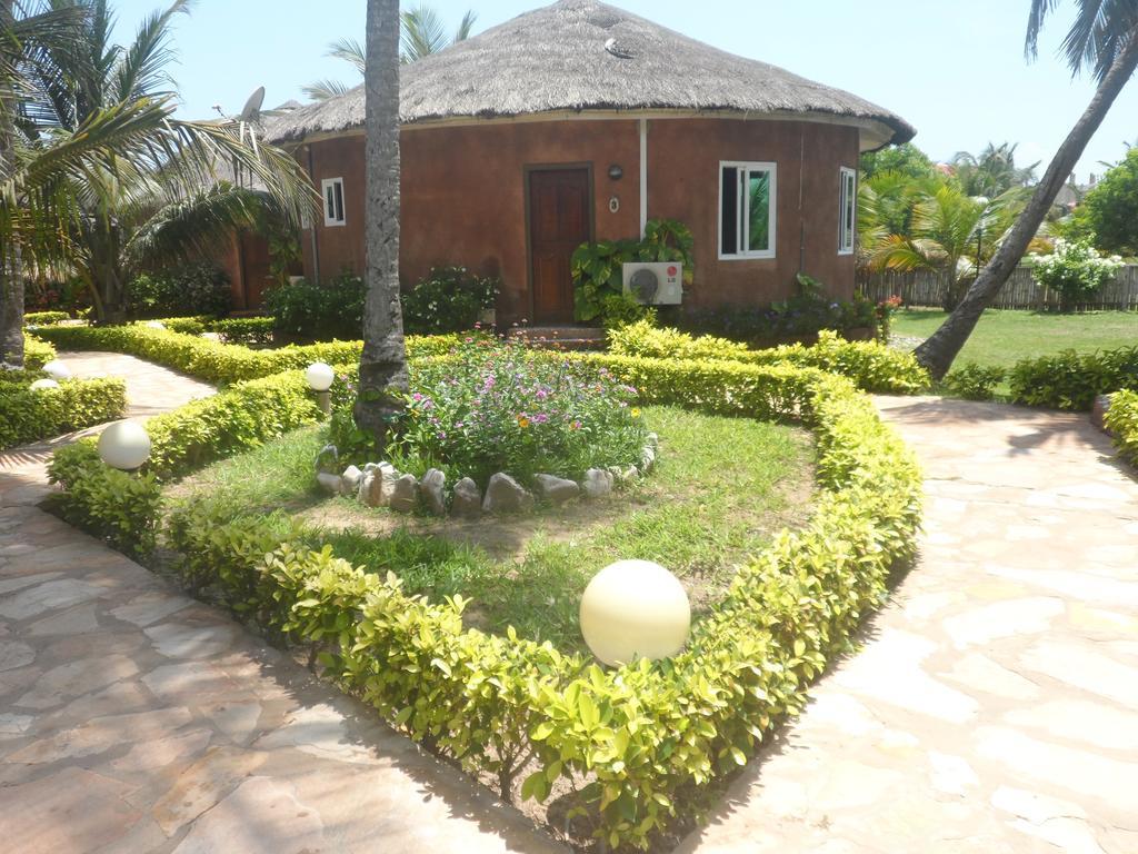 Legacy Tribe Beach Resort Prampram Exterior foto